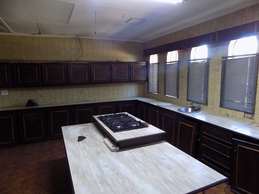 4 Bedroom Property for Sale in Moosa Park North West